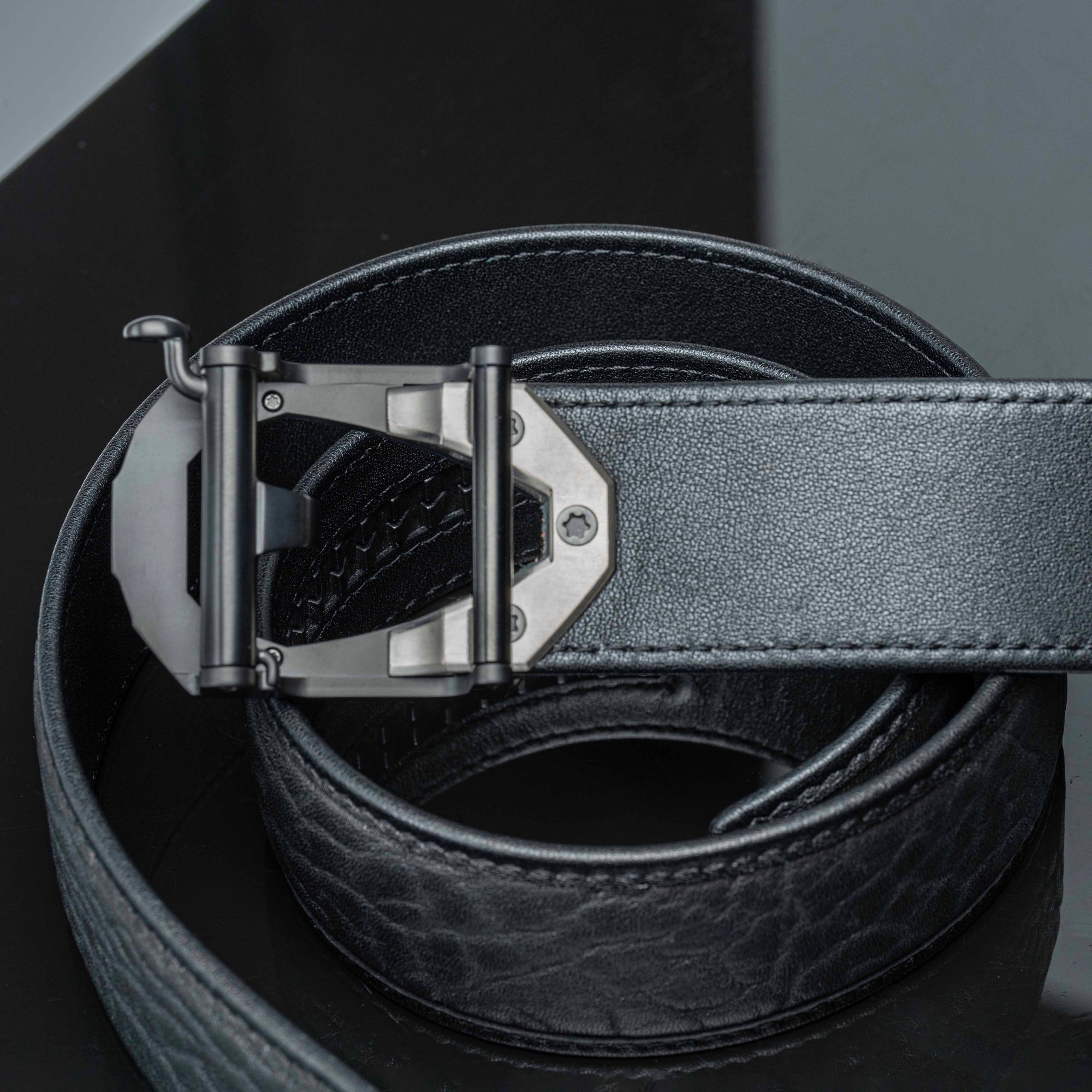 POSAN Men’s Pin Buckle Belt